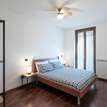 Apartment View House - *